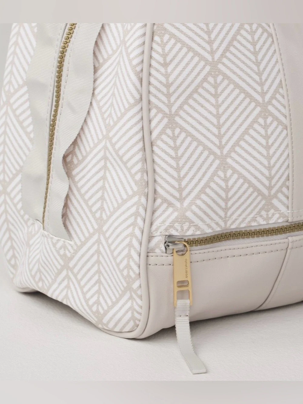 Lululemon Om For All Retired Yoga Tote Bag Diamond Palm Dune Gold tone Hardware